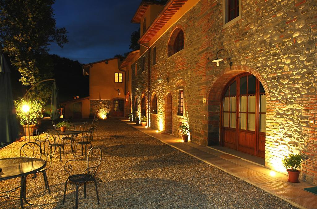 Agriturismo Le Buche Di Viesca 雷杰洛 外观 照片