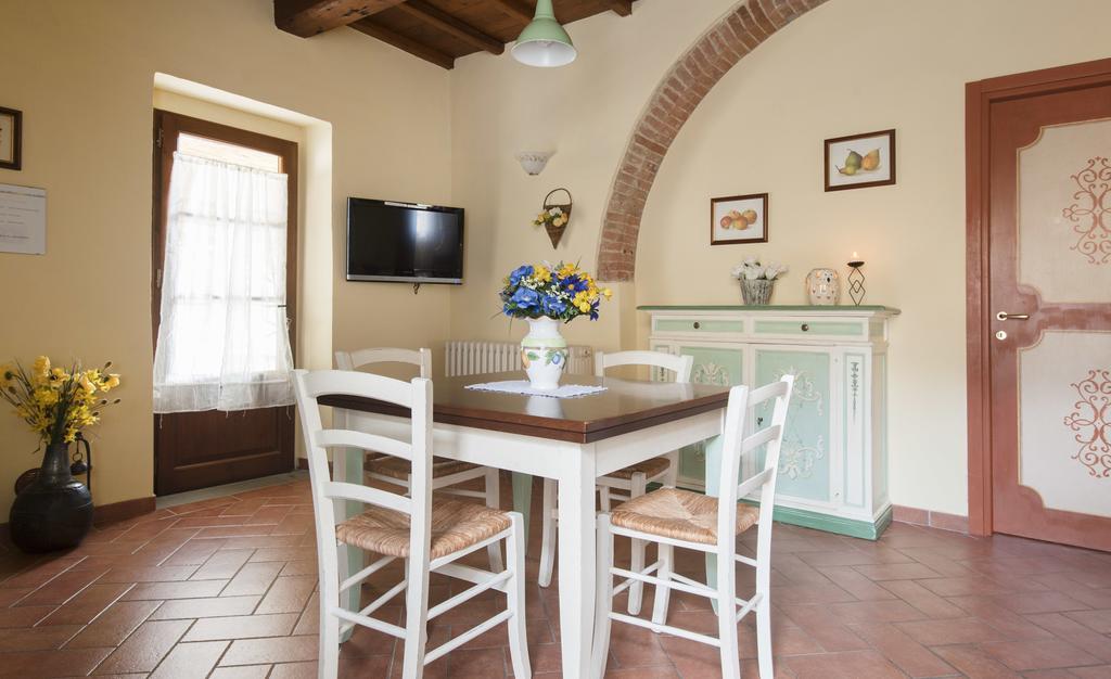 Agriturismo Le Buche Di Viesca 雷杰洛 外观 照片